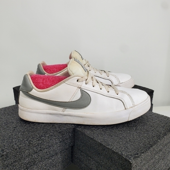 Nike Shoes Men 11.5 Leather Court Royale AC White Casual Sneakers BQ4222 105 - Picture 4 of 12